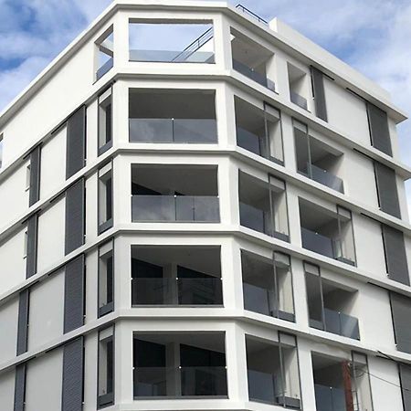 Baz Tower Aparthotel Nicosia Ngoại thất bức ảnh