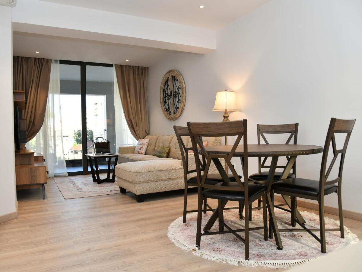 Baz Tower Aparthotel Nicosia Ngoại thất bức ảnh