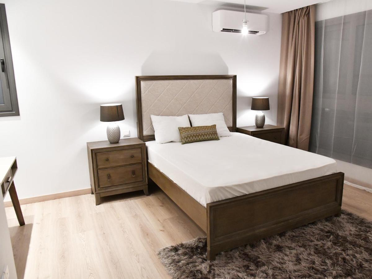 Baz Tower Aparthotel Nicosia Ngoại thất bức ảnh