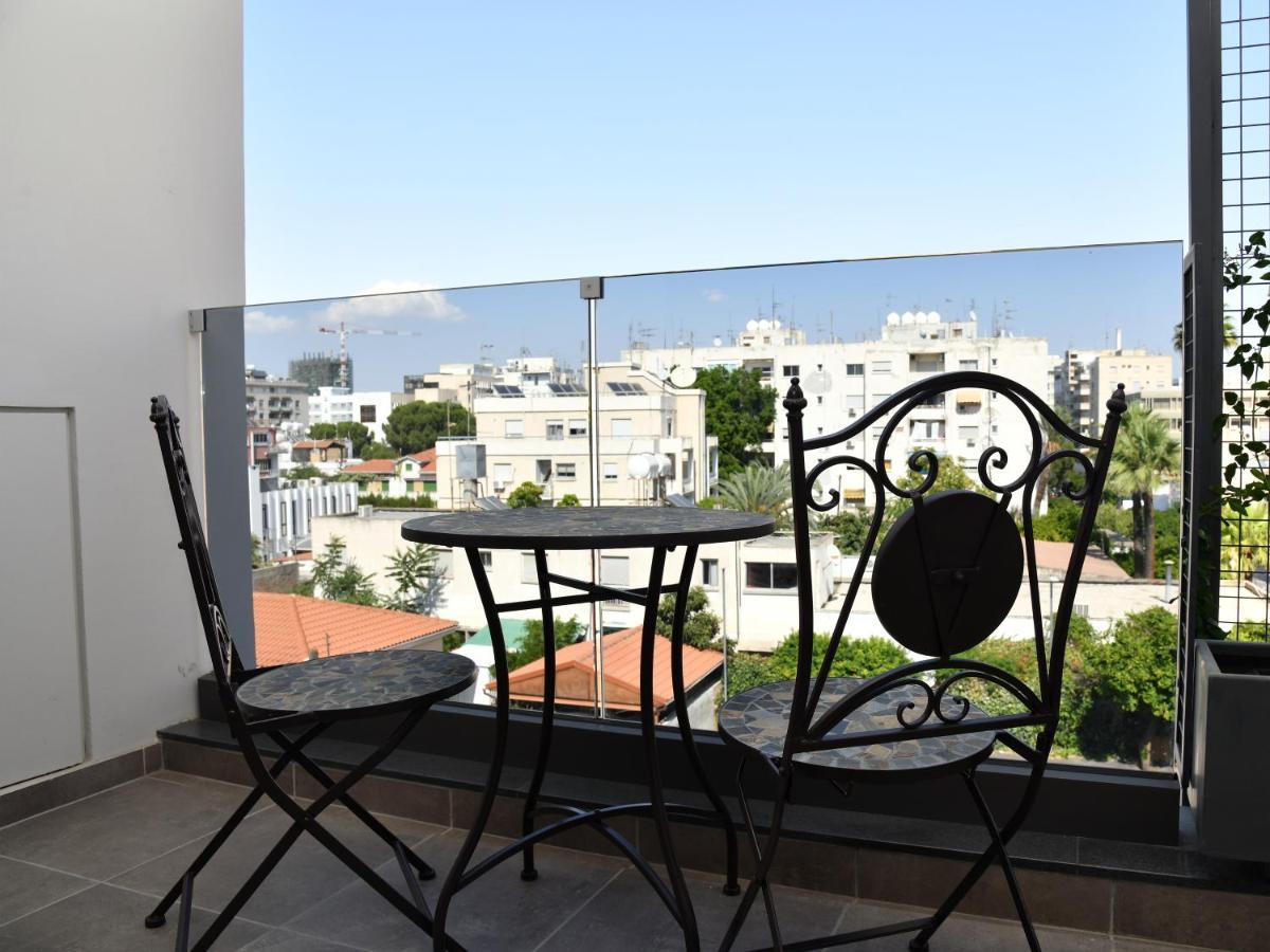 Baz Tower Aparthotel Nicosia Ngoại thất bức ảnh