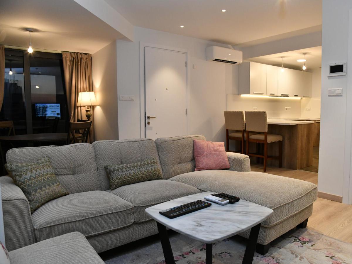 Baz Tower Aparthotel Nicosia Ngoại thất bức ảnh