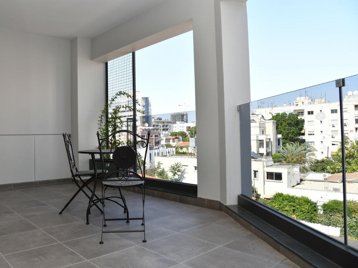 Baz Tower Aparthotel Nicosia Ngoại thất bức ảnh
