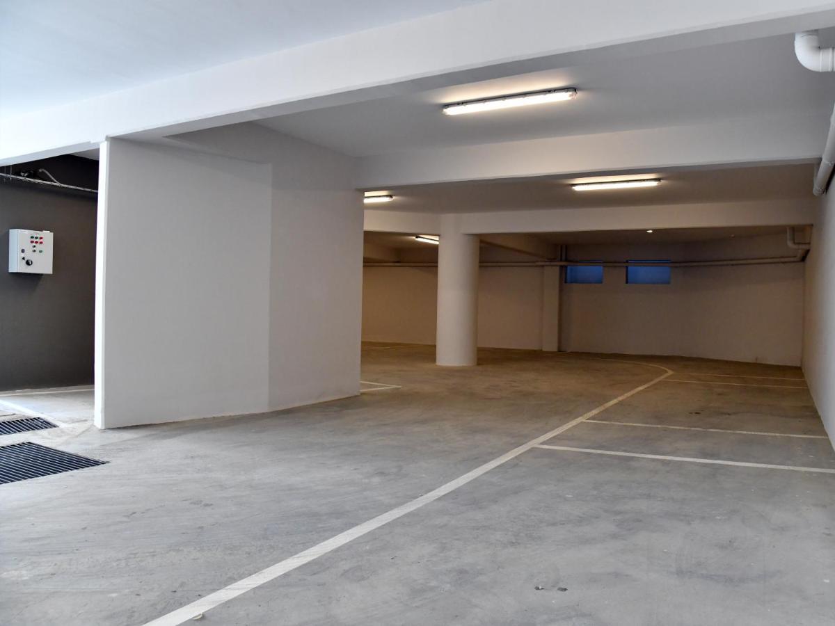 Baz Tower Aparthotel Nicosia Ngoại thất bức ảnh
